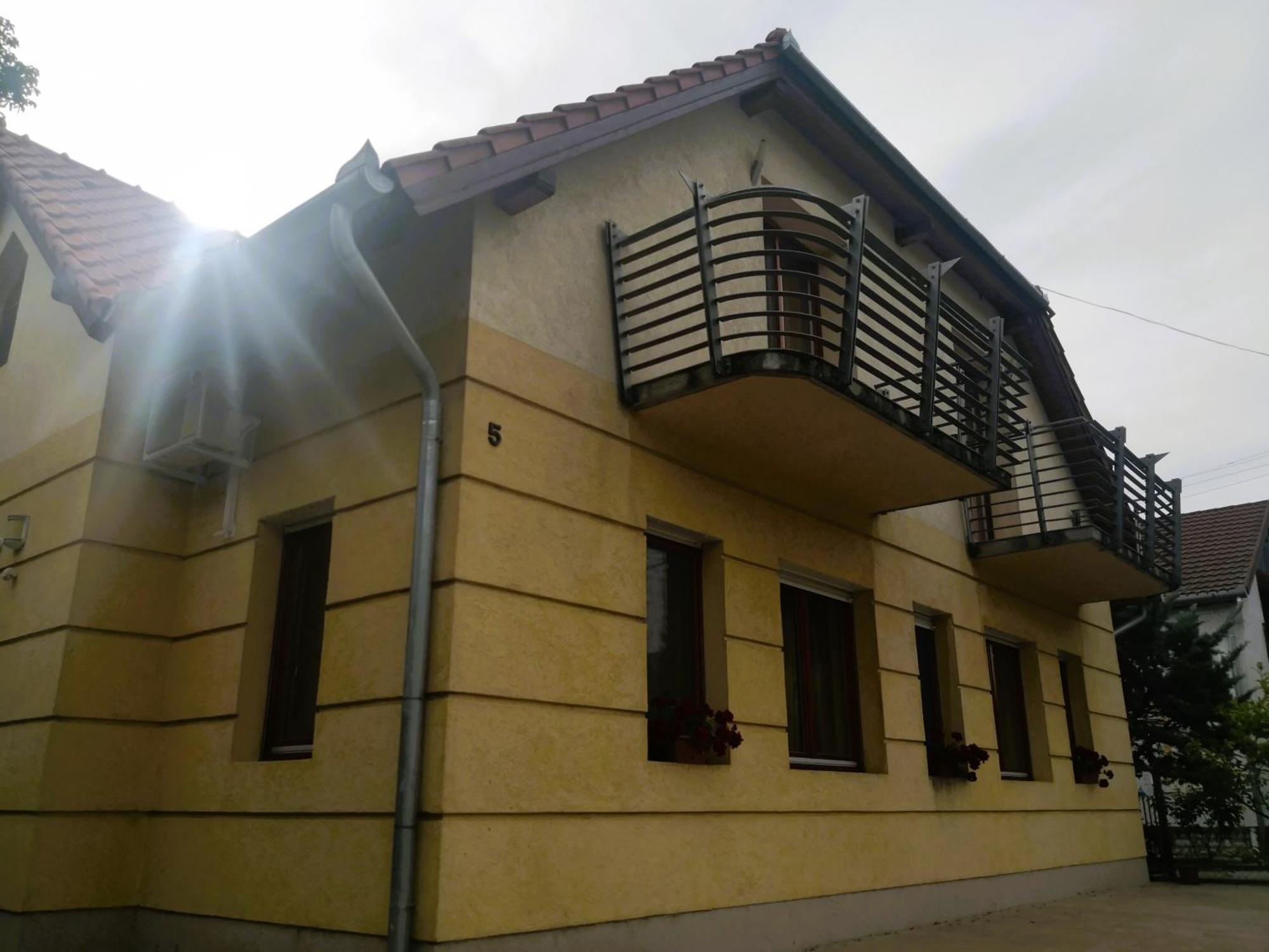 Апартаменты Frank Apartmanhaz Балатонбоглар Экстерьер фото