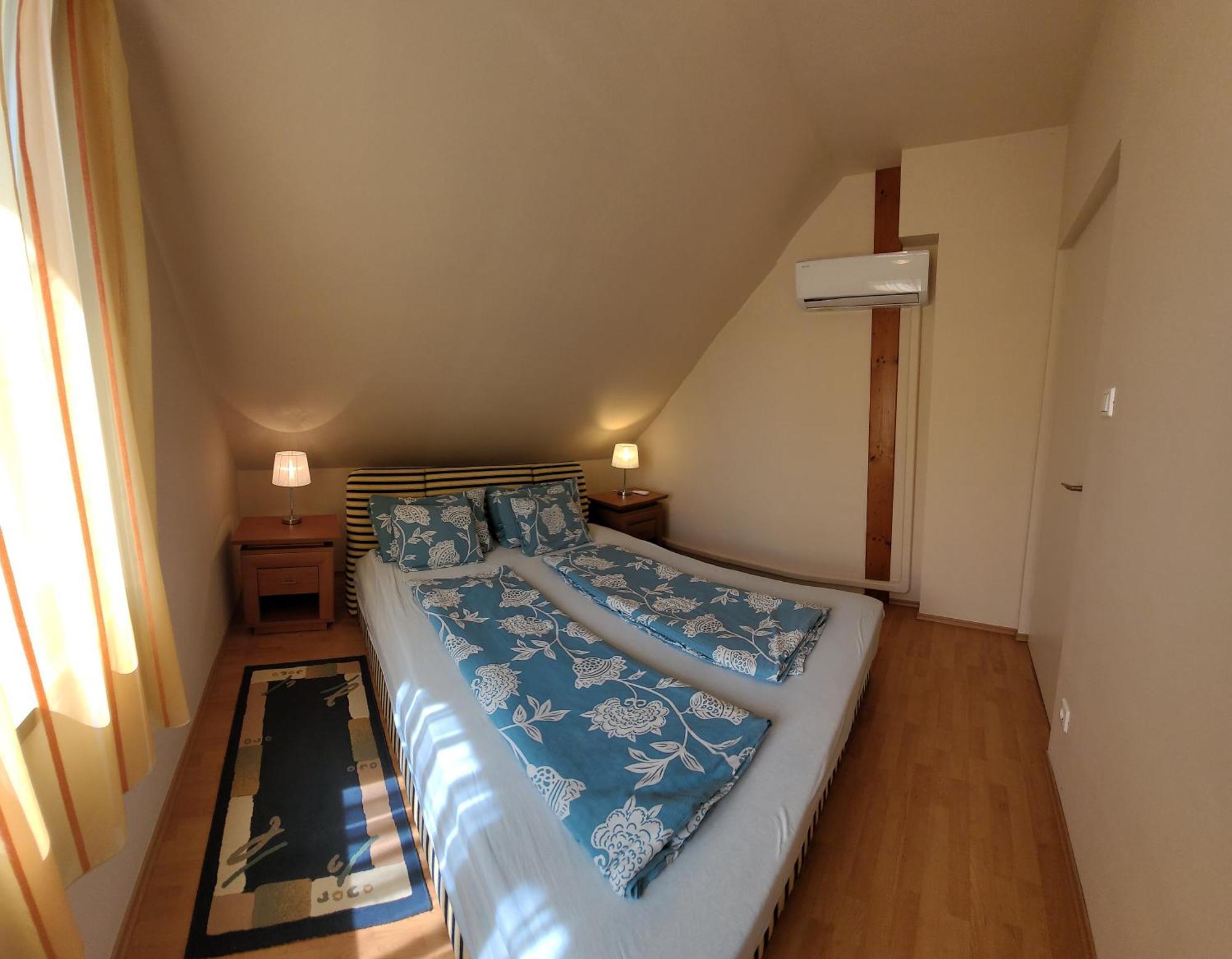 Апартаменты Frank Apartmanhaz Балатонбоглар Экстерьер фото