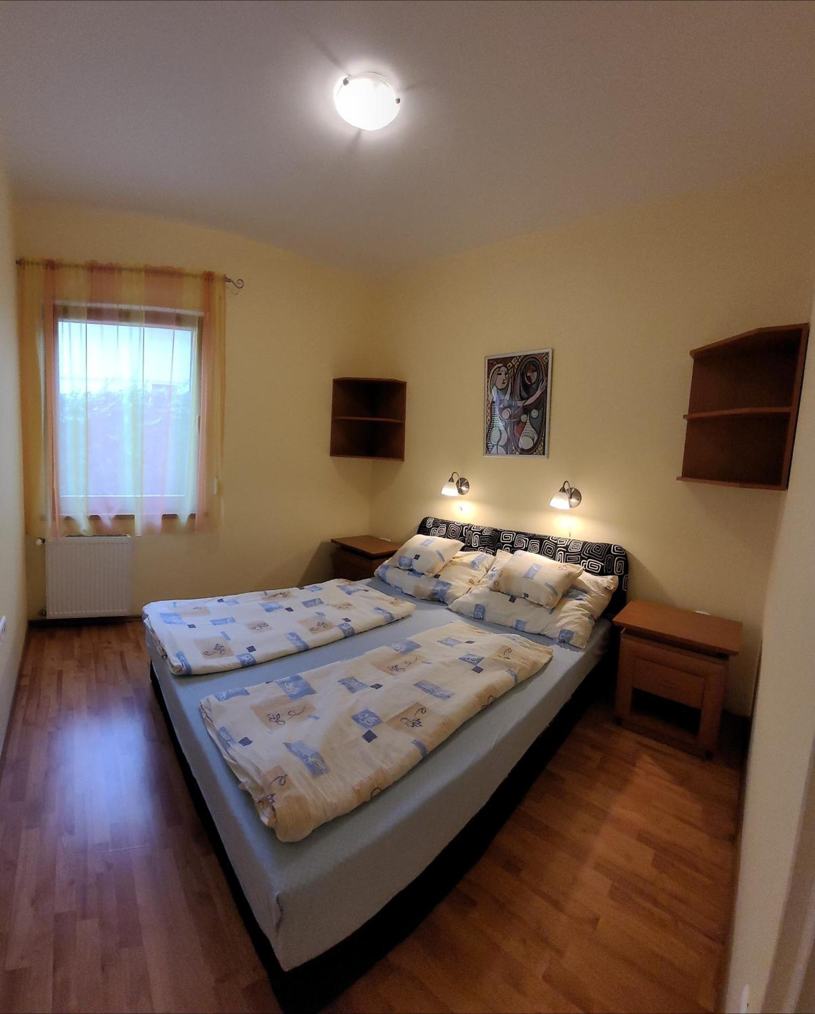 Апартаменты Frank Apartmanhaz Балатонбоглар Экстерьер фото